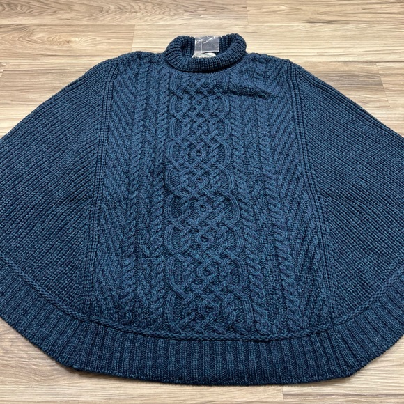 Aran Crafts Sweaters - Aran Crafts Ireland 100% Merino Wool Turtleneck Poncho Cape Sweater Women’s 2XL